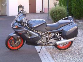 Ducati ST4 