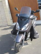 Yamaha X-MAX 