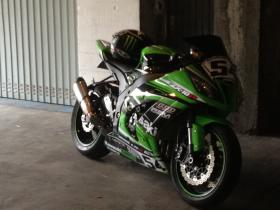 Kawasaki ZX10R 